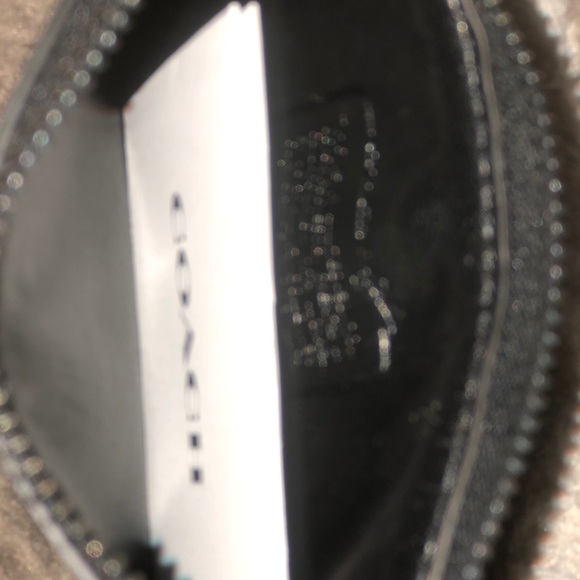 👅🦁 • 🏆 COACH x M. Jordan Collab x Alpha Vibes… •👅 🦁 - Picture 4 of 6